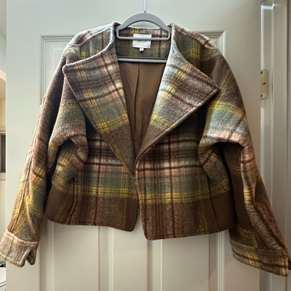 Greylin Dasia Oversized Cropped Jacket in a Multi-color plaid - Picture 5 of 13